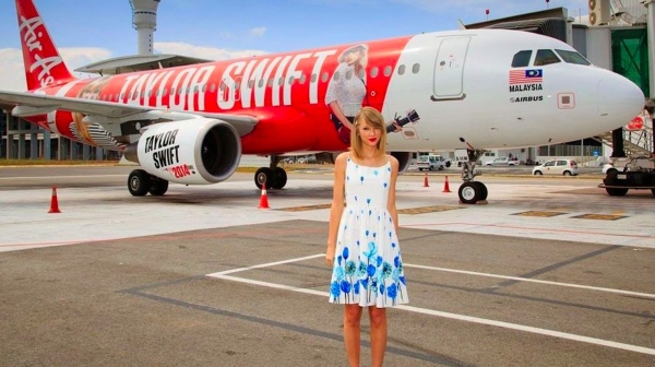 Taylor Swift plane